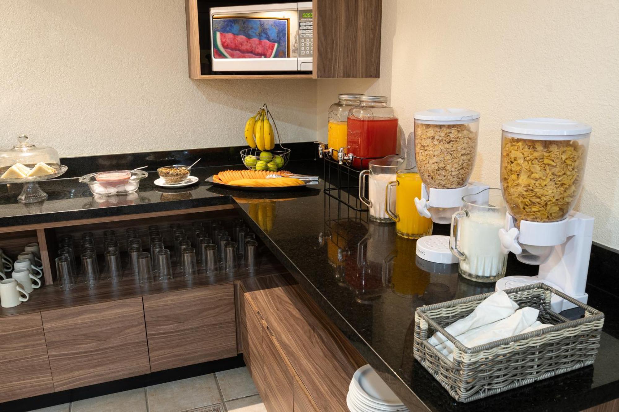 Hotel Quinta San Carlos Inn Manuel Valdez Екстер'єр фото